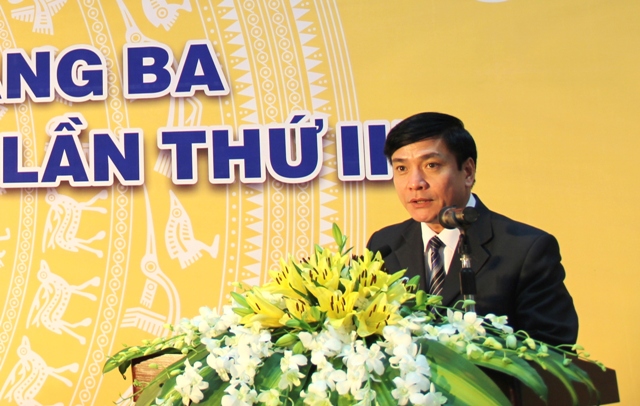 Đồng chí Bùi Văn Cường, Ủy viên dự khuyết Trung ương Đảng, Bí thư Đảng ủy Khối DNTW phát biểu tại buổi Lễ.