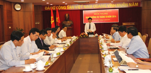 Đồng chí Bùi Văn Cường, Bí thư Đảng ủy Khối chủ trì Hội nghị.