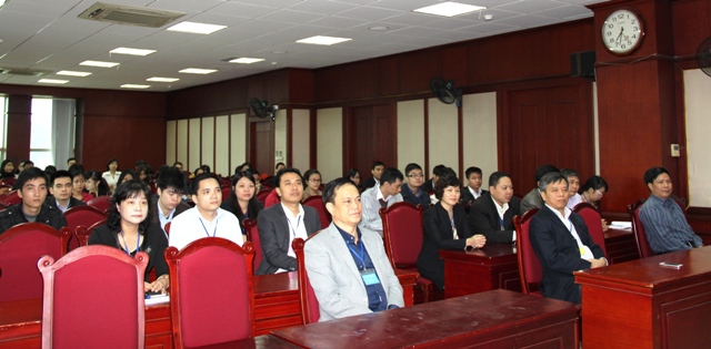 Các đại biểu và thí sinh dự Lễ khai mạc Kỳ thi tuyển công chức Cơ quan Đảng ủy Khối, ngày 7/11/2014.