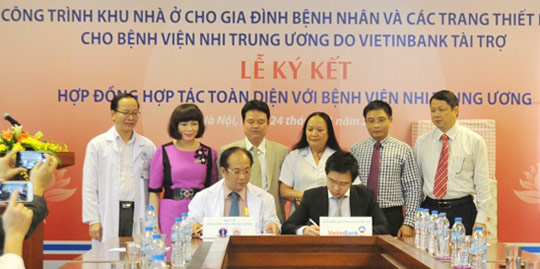 Ký kết hợp đồng hợp tác toàn diện giữa Bệnh viện Nhi TW và VietinBank Đống Đa