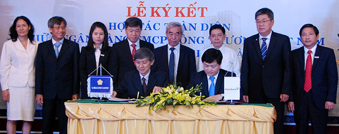 Lễ ký kết hợp tác toàn diện giữa VietinBank và Saigontourist