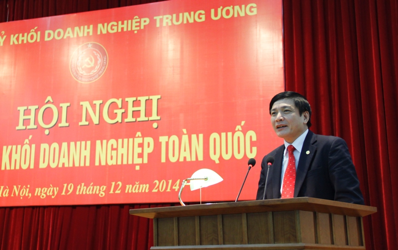 Đồng chí Bùi Văn Cường, Ủy viên dự khuyết Trung ương Đảng, Bí thư Đảng ủy Khối DNTW  tiếp thu ý kiến của đồng chí Phó Chủ tịch Quốc hội.