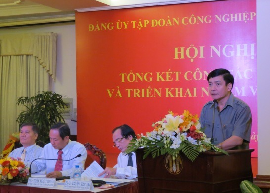 Đồng chí Bùi Văn Cường - Bí thư Đảng ủy Khối DNTW phát biểu tại Hội nghị