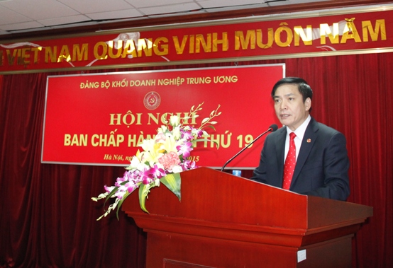 Đồng chí Bùi Văn Cường, Bí thư Đảng ủy Khối phát biểu khai mạc Hội nghị.