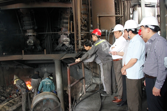 Đoàn công tác của Đảng ủy Khối DNTW thăm Nhà máy gang thép Lào Cai