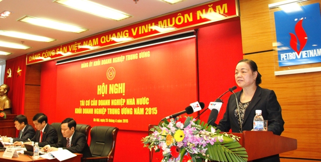 Đồng chí Hà Thị Khiết, Bí thư Trung ương Đảng, Trưởng Ban Dân vận Trung ương phát biểu chỉ đạo tại Hội nghị.