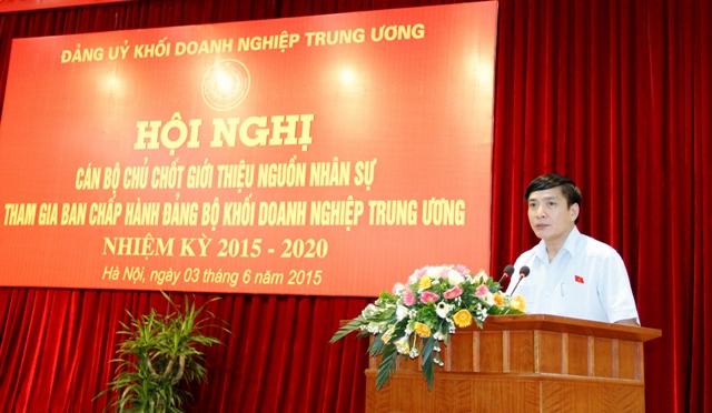 Đồng chí Bùi Văn Cường, Bí thư Đảng ủy Khối phát biểu khai mạc Hội nghị.