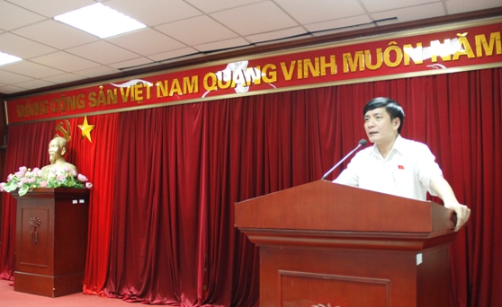 Đồng chí Bùi Văn Cường - Bí thư Đảng ủy Khối Doanh nghiệp Trung ương phát biểu giao nhiệm vụ cho cán bộ vừa được bổ nhiệm
