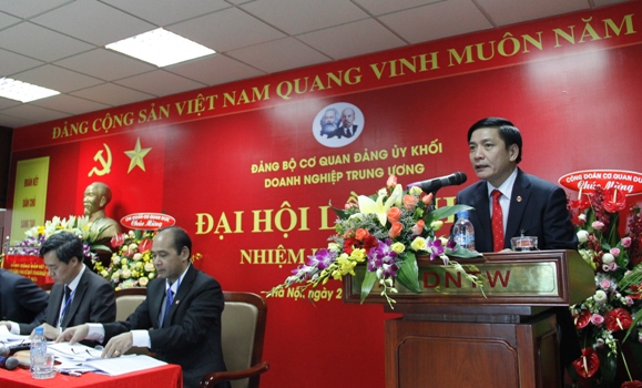 Đồng chí Bùi Văn Cường, Bí thư Đảng ủy Khối phát biểu chỉ đạo tại Đại hội.