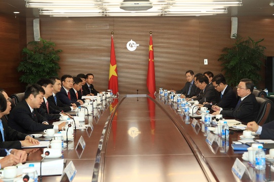 Tập đoàn Dầu khí Việt Nam làm việc với Tổng công ty Dầu Hải dương Quốc gia Trung Quốc