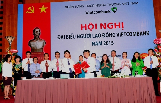 Ký thỏa ước lao động tập thể Vietcombank năm 2015