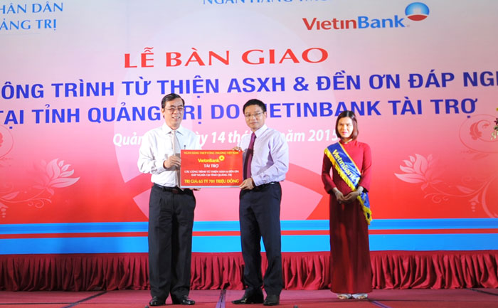 VietinBank trao tài trợ 65 tỷ 701 triệu đồng cho tỉnh Quảng Trị 