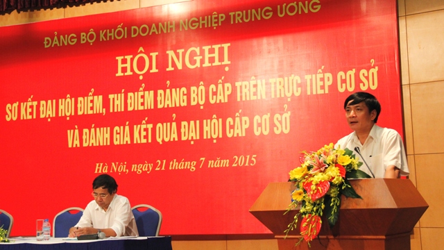 Đồng chí Bùi Văn Cường, Bí thư Đảng ủy Khối phát biểu chỉ đạo tại Hội nghị.