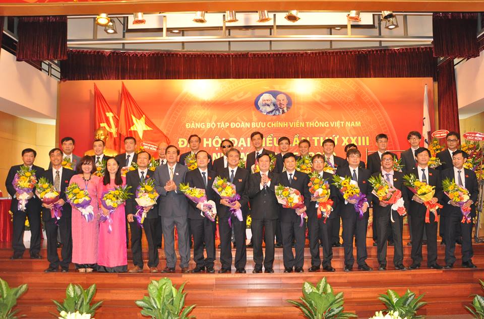 Ban Chấp hành Đảng bộ Tập đoàn Bưu chính Viễn thông Việt Nam ra mắt Đại hội.