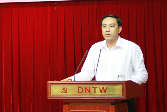 Đồng chí Hoàng Giang - Ủy viên BTV, Trưởng ban Tổ chức Đảng ủy Khối DNTW phát biểu nhận nhiệm vụ