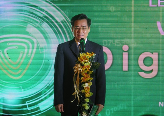 Đồng chí Nguyễn Quang Dương - Ủy viên BCH Trung ương Đảng, Phó Bí thư Thường trực Đảng ủy Khối DNTW phát biểu tại buổi lễ