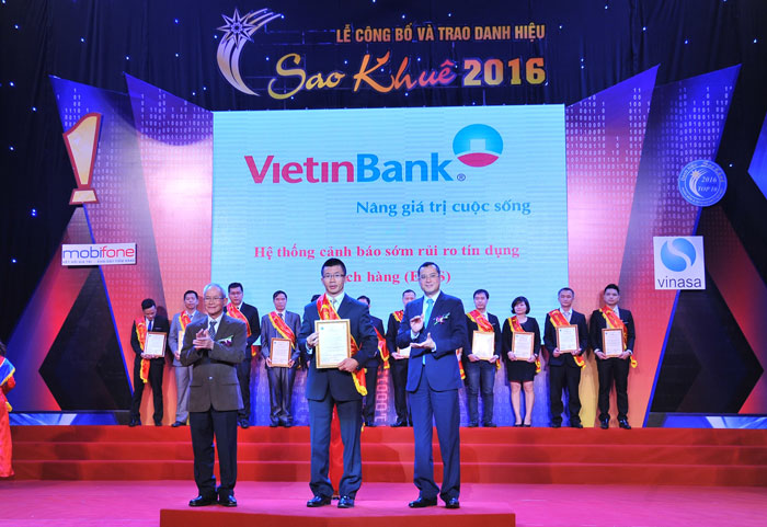 Trao danh hiệu Sao Khuê năm 2016 cho Hệ thống cảnh báo sớm rủi ro tín dụng của VietinBank