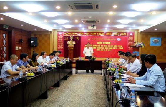 Đồng chí Đỗ Thành Hưng - Phó Bí thư Thường trực Đảng ủy Tổng công ty, Tổ trưởng Tổ Dư luận xã hội phát biểu tại Hội nghị