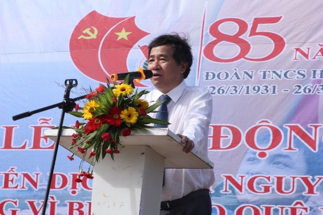 Đồng chí Trần Hữu Bình, Phó Bí thư Đảng uỷ Khối Doanh nghiệp Trung ương phát biểu chỉ đạo tại Lễ Khởi động Chiến dịch tình nguyện Hè và hành trình vì biển đảo quê hương năm 2016
