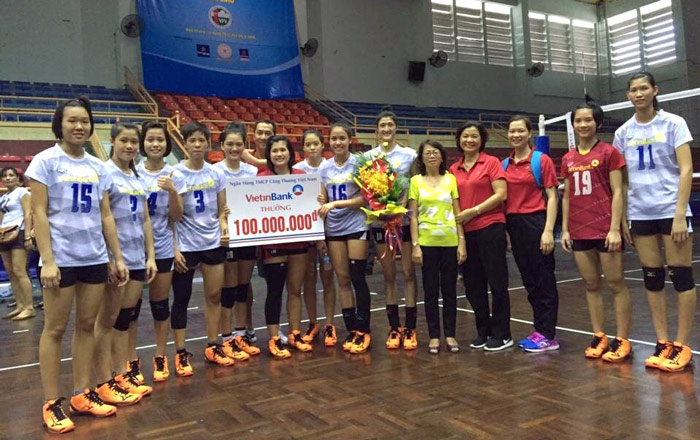 Đội bóng chuyền trẻ nữ VietinBank lên ngôi vô địch tại Giải vô địch bóng chuyền trẻ toàn quốc 2016 và được Ban lãnh đạo VietinBank thưởng 100 triệu đồng