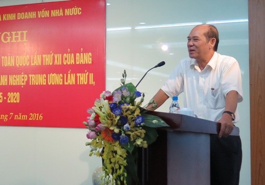 Đồng chí Nguyễn Đức Hà - Nguyên Vụ trưởng Ban Tổ chức Trung ương truyền đạt Nghị quyết Đại hội XII của Đảng