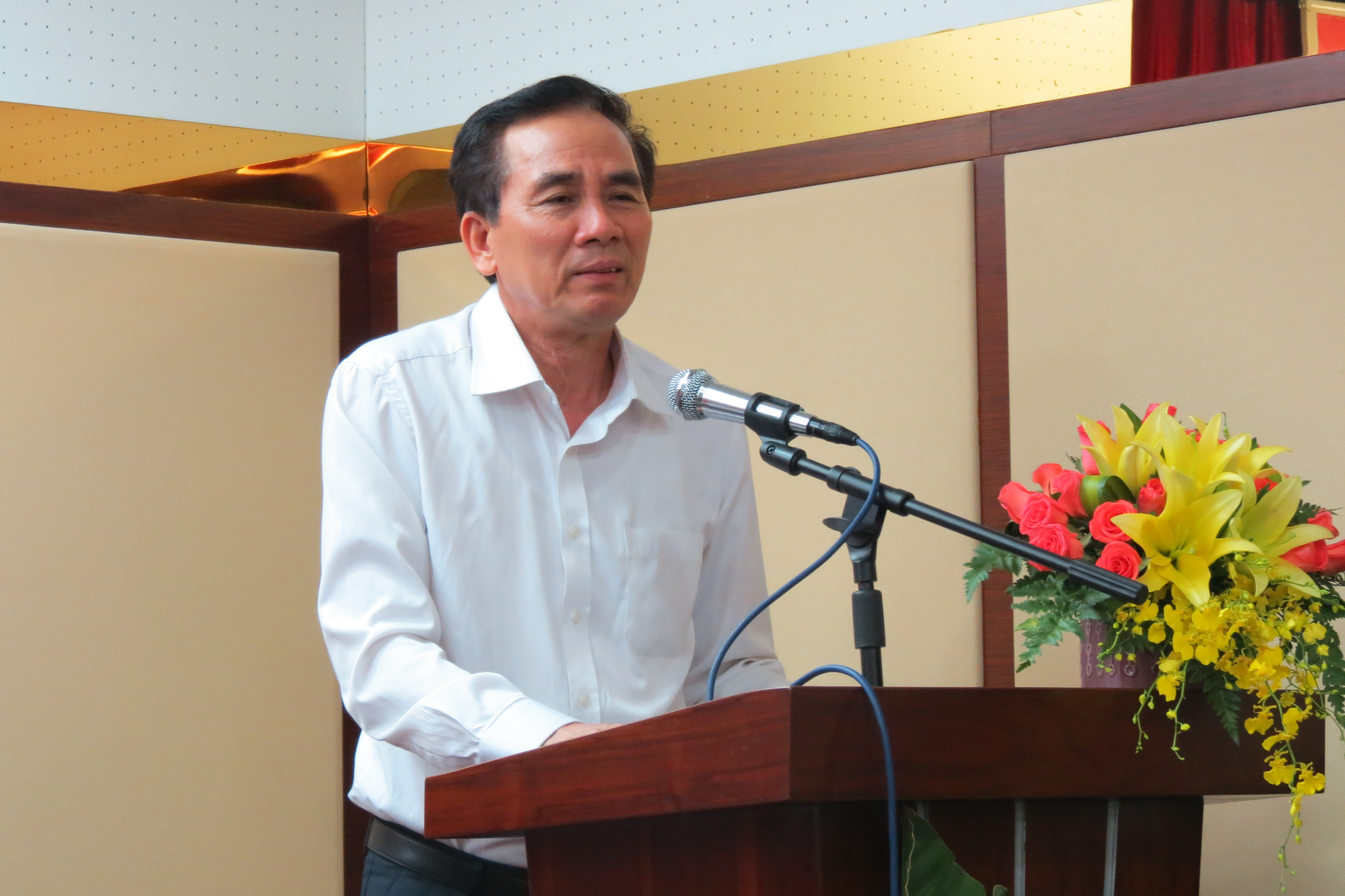 Đ/c Trần Thanh Khê - Ủy viên Ban Thường vụ, Trưởng Ban Tuyên giáo Đảng ủy Khối DNTW phát biểu chỉ đạo Hội nghị.