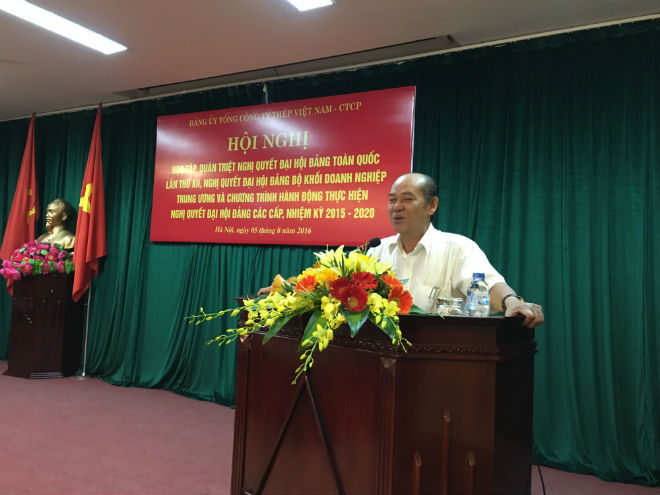 Đồng chí Nguyễn Đức Hà - Nguyên Vụ trưởng Ban Tổ chức Trung ương truyền đạt NQ Đại hội XII của Đảng