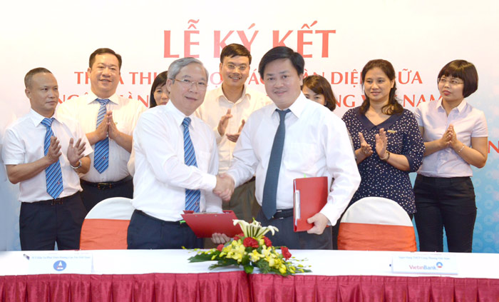 Ký thoả thuận hợp tác giữa VietinBank và VEC 