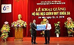 Bảo Việt trao tặng học bổng cho sinh viên Đại học Kinh tế Quốc Dân