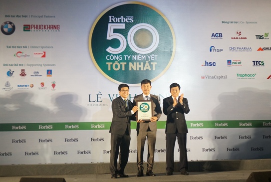 PVFCCo nhận giải “Top 50 công ty niêm yết tốt nhất Việt Nam”