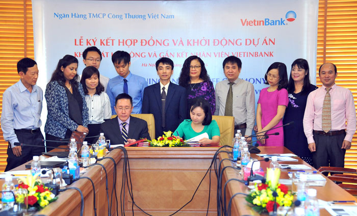 Lễ ký kết hợp đồng giữa VietinBank và Aon Hewitt Singapore