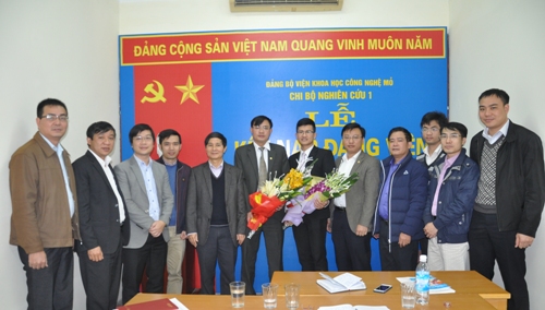 Kết nạp đảng ở Chi bộ Viện khoa học công nghệ mỏ thuộc Đảng bộ Tập đoàn công nghiệp Than Khoáng sản Việt Nam