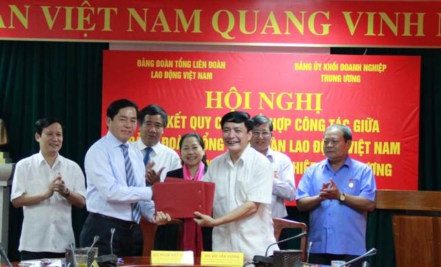 Đảng ủy Khối Doanh nghiệp Trung ương ký Quy chế phối hợp công tác với Đảng đoàn Tổng Liên đoàn Lao động Việt Nam.