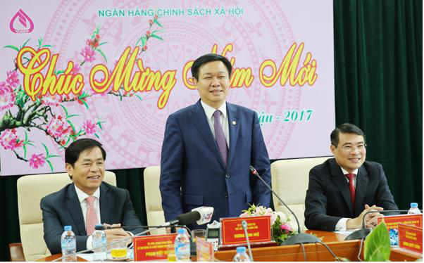Phó Thủ tướng Vương Đình Huệ đã ghi nhận, biểu dương những nỗ lực của toàn hệ thống NHCSXH trong thời gian qua.