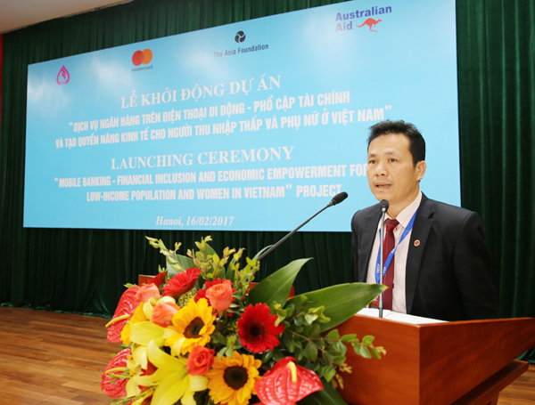 Phó Tổng Giám đốc VBSP kiêm Trưởng Ban quản lý dự án Hoàng Minh Tế phát biểu tại lễ khởi động dự án Mobile Banking