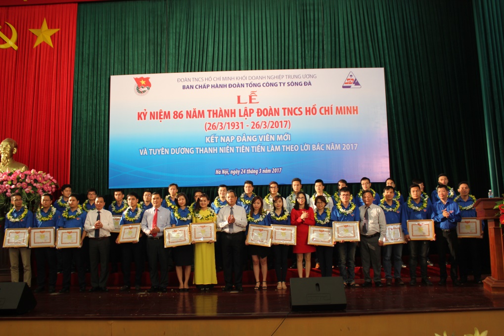 Lễ kỷ niệm 86 năm thành lập Đoàn TNCS Hồ Chí Minh và tuyên dương Thanh niên tiên tiến làm theo lời Bác của Đoàn Tổng Công ty Sông Đà.