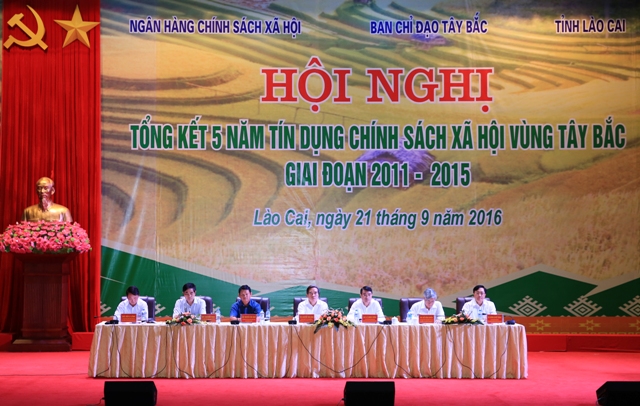 Ban chỉ đạo Tây Bắc phối hợp với NHCSXH và tỉnh Lào Cai tổ chức Hội nghị tổng kết 5 năm tín dụng chính sách vùng Tây Bắc giai đoạn 2011 - 2015 và Kết quả 2 năm thực hiện Chỉ thị số 40-CT/TW của Ban Bí thư Trung ương Đảng về tăng cường sự lãnh đạo của Đảng đối với tín dụng chính sách xã hội  