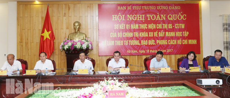 Đại biểu tham dự Hội nghị tại điểm cầu tỉnh Hà Nam.