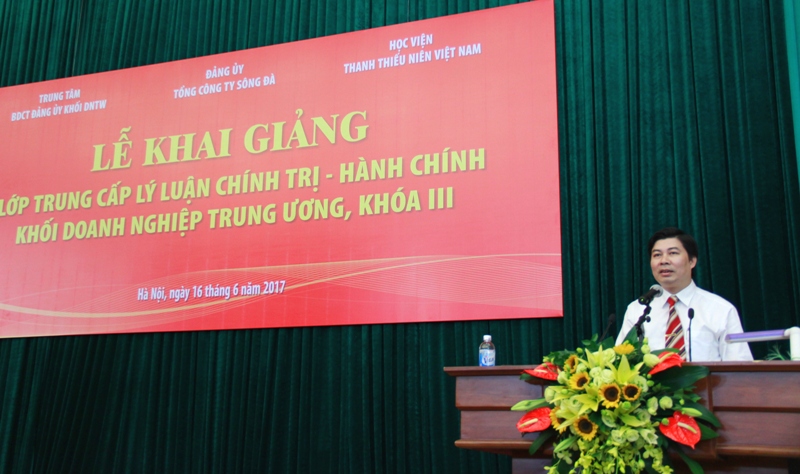 TS Nguyễn Hải Đăng, Bí thư Đảng ủy, Giám đốc học viện Thanh Thiếu niên Việt Nam phát biểu tại buổi Lễ