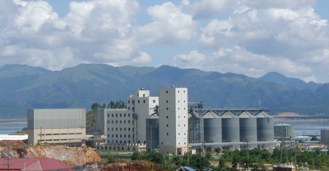 Nhà máy chế biến lúa mỳ Vinaflour - Cảng Cái Lân, Quảng Ninh.