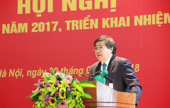 Đồng chí Trần Hữu Bình – Phó Bí thư thường trực Đảng ủy Khối Doanh nghiệp Trung ương phát biểu tại Hội nghị