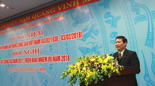 Đồng chí Phạm Tấn Công - Phó Bí thư Đảng ủy Khối phát biểu chỉ đạo tại Hội nghị.