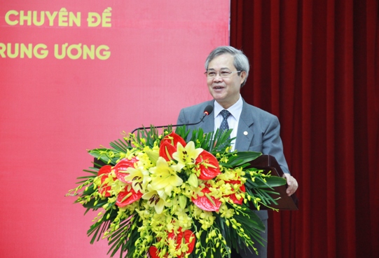 PGS.TS Ngô Văn Thạo - Thành viên Hội đồng Lý luận Trung ương đã truyền đạt Chỉ thị 05 của Bộ Chính trị chuyên đề năm 2018 