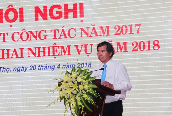 Đồng chí Trần Hữu Bình - Phó Bí thư thường trực Đảng ủy Khối Doanh nghiệp Trung ương phát biểu tại Hội nghị
