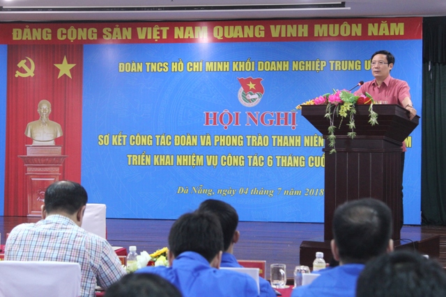 Đồng chí Phạm Tấn Công, Phó Bí thư Đảng ủy Khối Doanh nghiệp Trung ương phát biểu chỉ đạo tại Hội nghị sơ kết công tác Đoàn và phong trào thanh niên 6 tháng đầu năm, triển khai nhiệm vụ 6 tháng cuối năm 2018. 