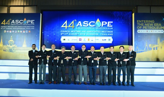 Các thành viên Hội đồng ASCOPE tại Kỳ họp