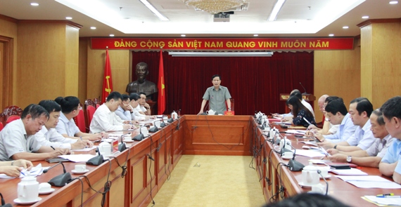 Đồng chí Phạm Tấn Công - Phó Bí thư Đảng ủy Khối Doanh nghiệp Trung ương chủ trì Hội nghị.