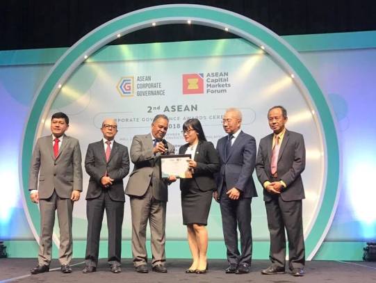 Tập đoàn Bảo Việt nhận giải thưởng “Thương hiệu doanh nghiệp hàng đầu” của The Brand Laureat