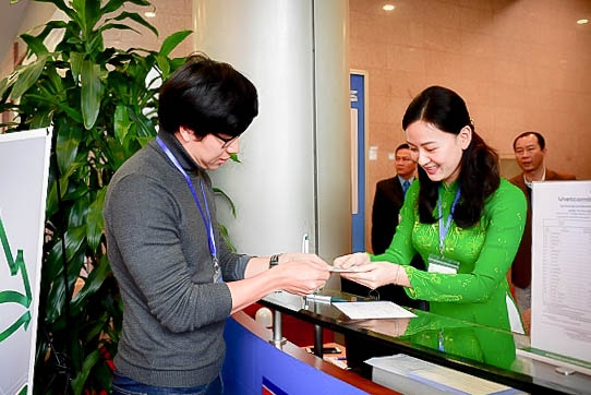 Quầy thu đổi ngoại tệ của Vietcombank đặt tại Trung tâm báo chí Hội nghị thượng đỉnh Mỹ - Triều Tiên