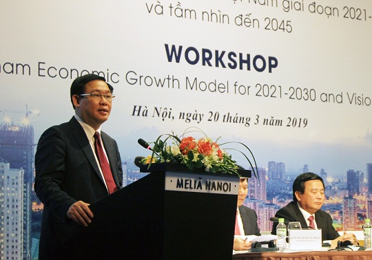 Phó Thủ tướng Vương Đình Huệ phát biểu tại Hội thảo.